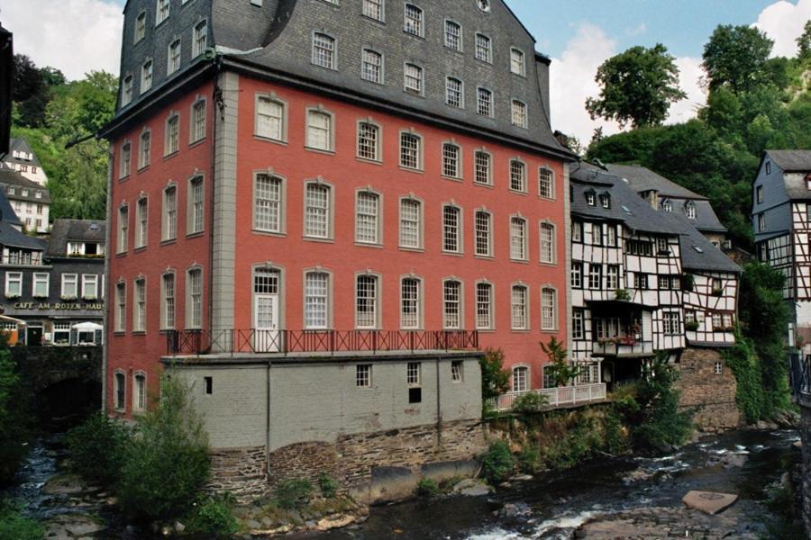 Zur Altstadt Моншау Экстерьер фото